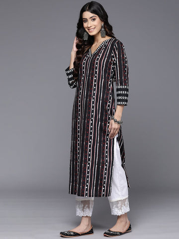 Varanga Women Black Straight Kurta With Three- Quarter Sleeve.